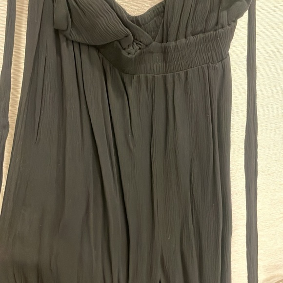 BRAND NEW LULUS BLACK ROMPER. Size : Small. Worn once - Picture 4 of 10